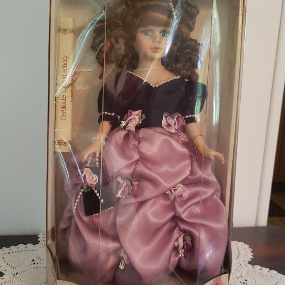 Brand New in Box Vintage Collector's Choice Porcelain Doll - Picture 4 of 8